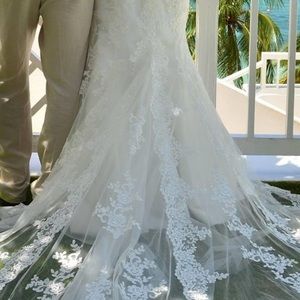 Kenneth Winston wedding gown